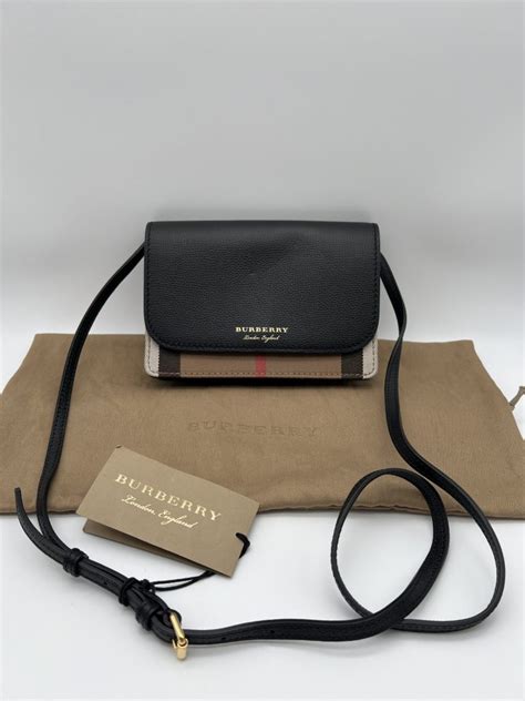 Burberry Pochette 